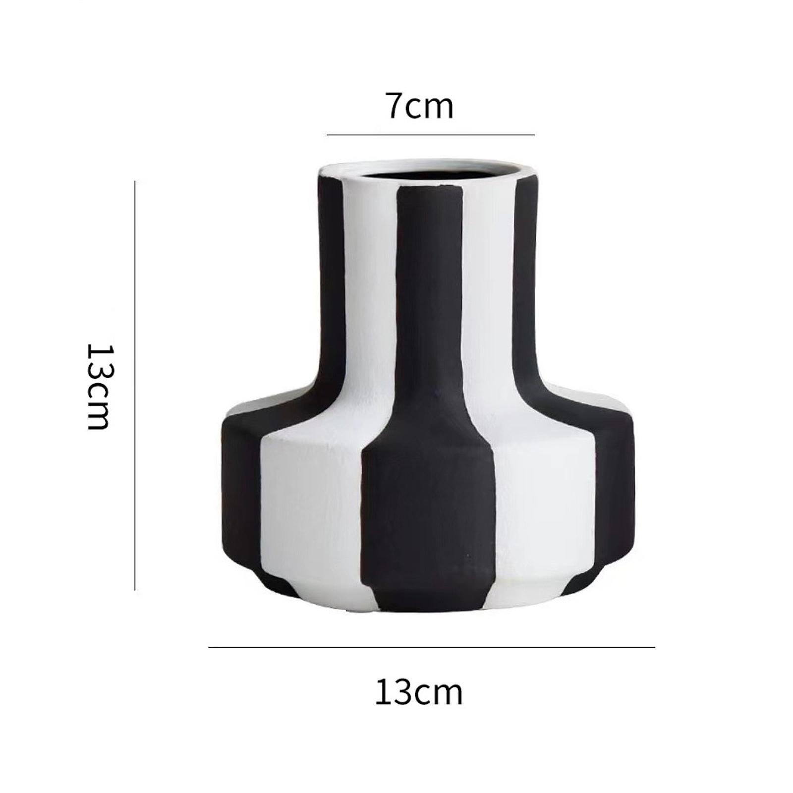 Vase à plantes élégant à rayur - Desk Setup Minimalist avis et prix